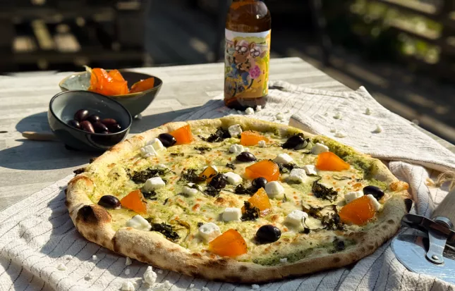 Pizza du mois de juin : entre terre bretonne et soleil méditerranéen 🫒 